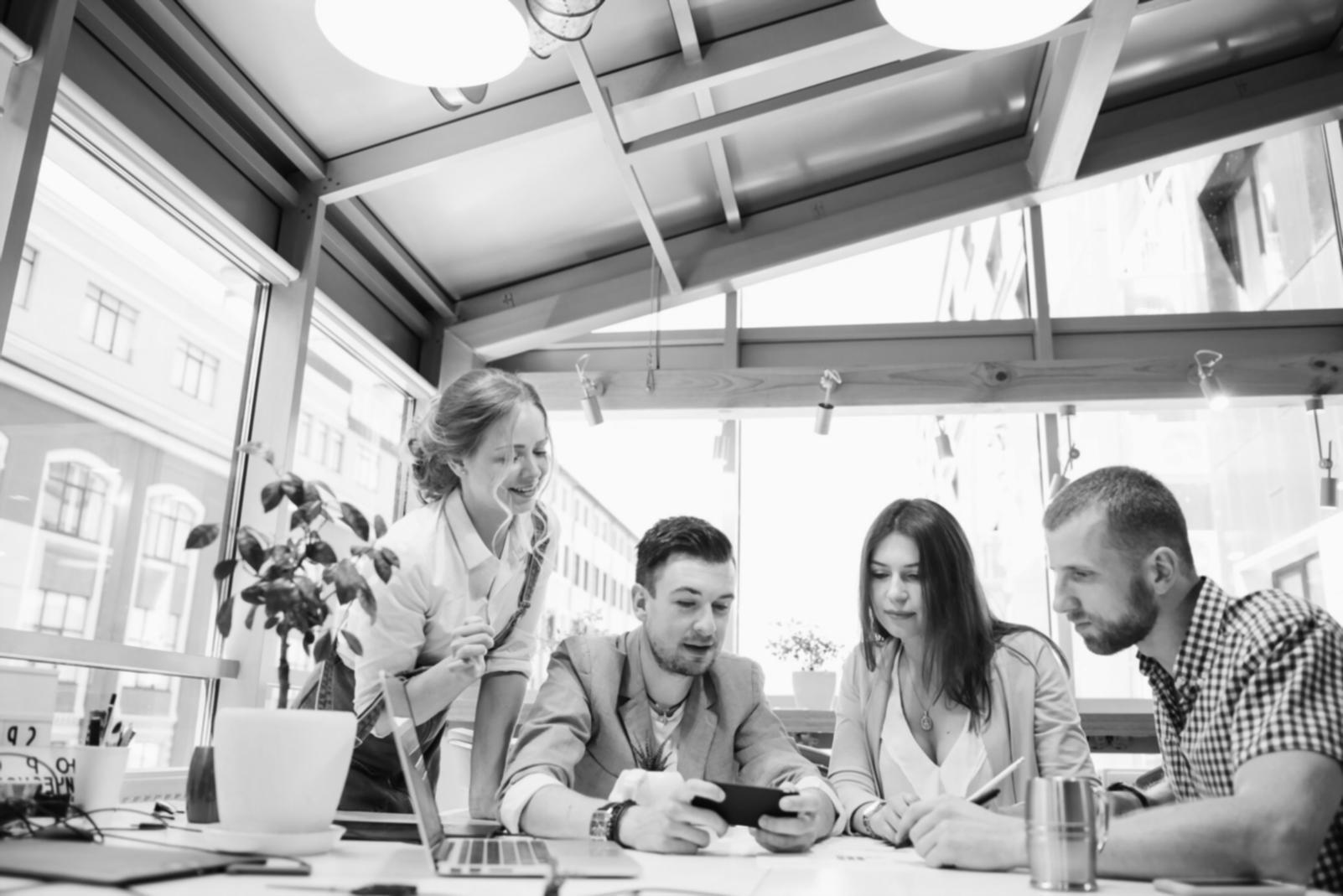 Momento di riflessione individuale in ambiente tranquillo